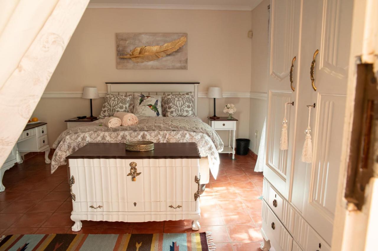 Roses And Pebbles B & B Guest House 克莱克斯多普 外观 照片